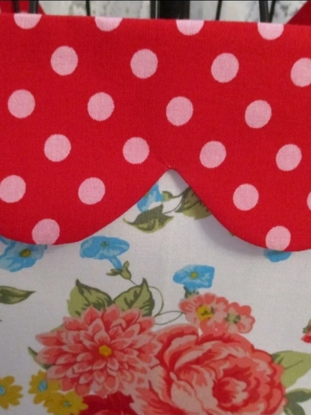 The Pioneer Woman Vintage-Style Floral Apron with Red Polka Dot Trim Handmade